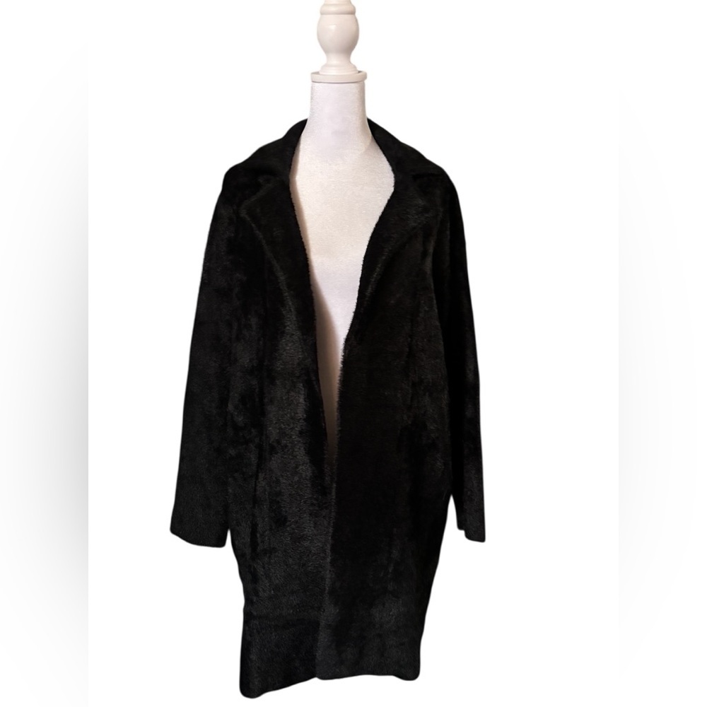 Chic Black Teddy Jacket for Women - Picture 5 of 6